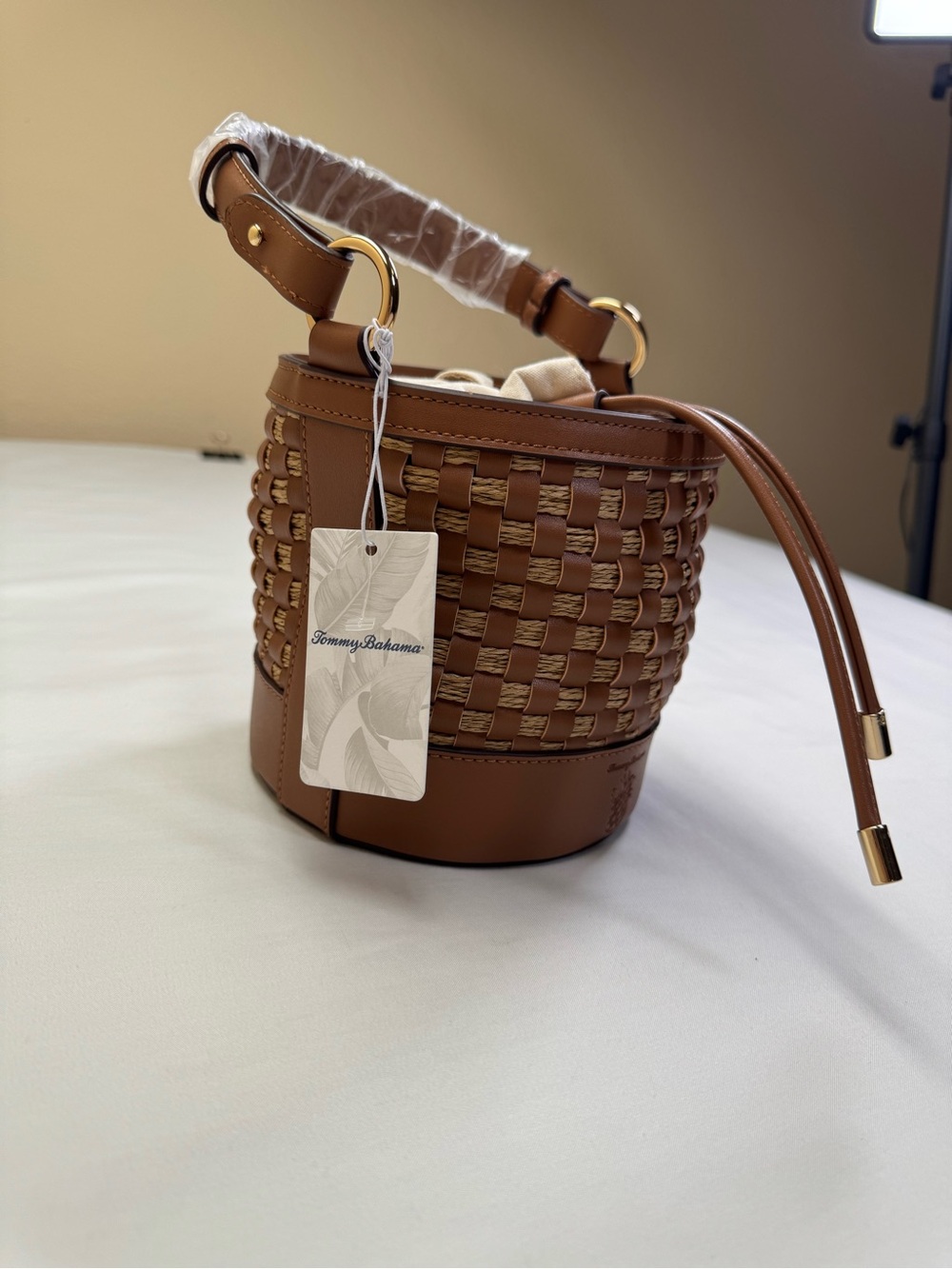 Tommy Bahama Brown Woven Bucket Bag Drawstring Shoulder Handbag NWT